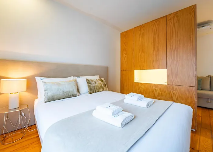 Brittos Lapa In Center * Porto